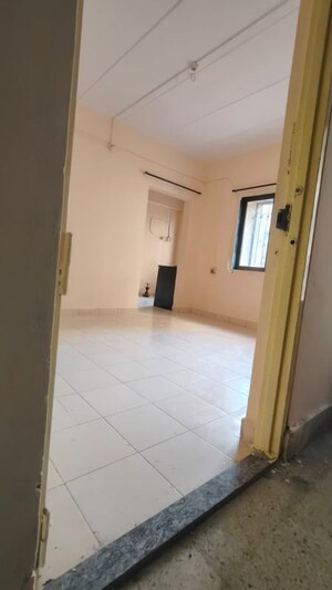 Room in 1 BHK Apartment at Ulwe Sector 19 – for Rent