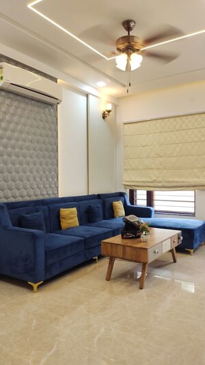 Living Room in 3 BHK Builder Floor at Dwarka Mor – for Rent