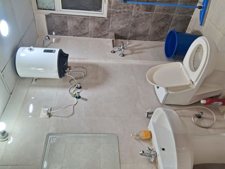 Bathroom, mittal-rajnagar-residency 2 Bedroom 1055 Sq.Ft. Apartment In Raj Nagar Extension Ghaziabad 10415282