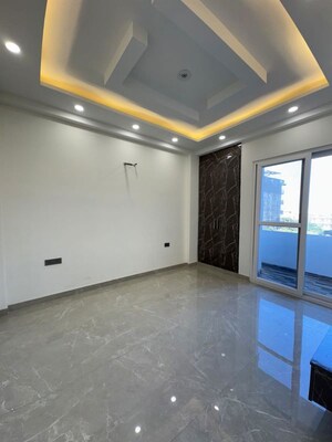 Room in 4 BHK Builder Floor at Green Fields Colony – for Sale