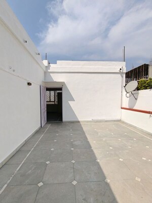 1 BHK Builder Floor – Exterior View View at Green Park Extension - for Rent