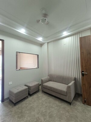 Living Room in 2.5 BHK Apartment at Imperia Esfera, Sector 37c – for Sale