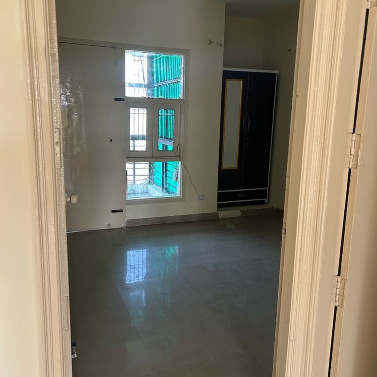 Room, tdi-my-floor-1 3.5 Bedroom 250 Sq.Ft. Builder Floor In Sector 63 Sonipat 9853149