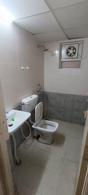 Bathroom in 2 BHK Apartment at ROF Aalayas, Sector 102 – for Rent