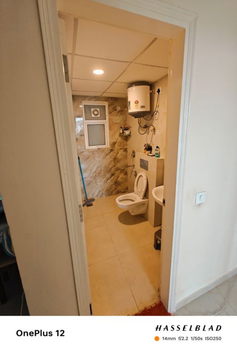 Attached Bathroom, omaxe-the-palace 3 Bedroom 2150 Sq.Ft. Apartment In Gomti Nagar Lucknow 10415327