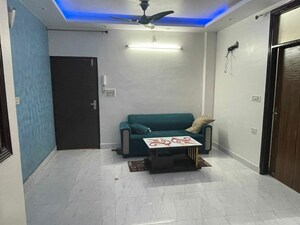 Team Area in 2.5 BHK Builder Floor at Nawada – for Rent
