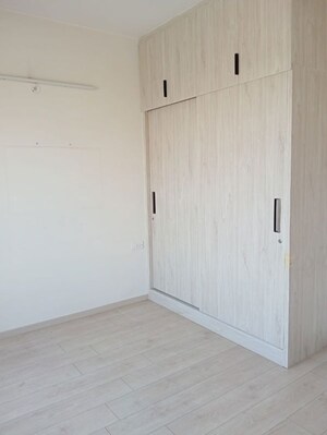 Room in 2 BHK Apartment at Shapoorji Pallonji Joyville Gurgaon, Sector 102 – for Rent