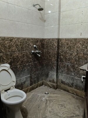 Bathroom in 2 BHK Villa at Sector 23 – for Rent