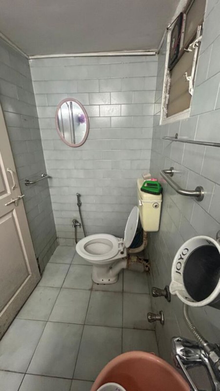 Bathroom, ghp-crystal-court 2 Bedroom 950 Sq.Ft. Apartment In Powai Mumbai 10415404
