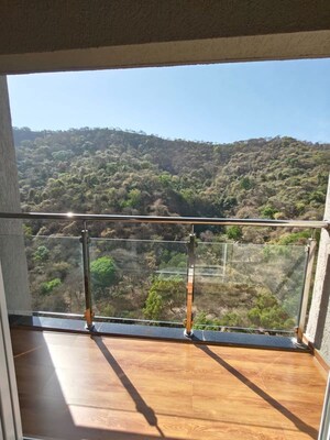 Swimming Pool in 2 BHK Apartment at Thane West – for Sale