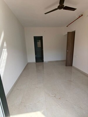 Room in 2 BHK Apartment at Thane West – for Sale