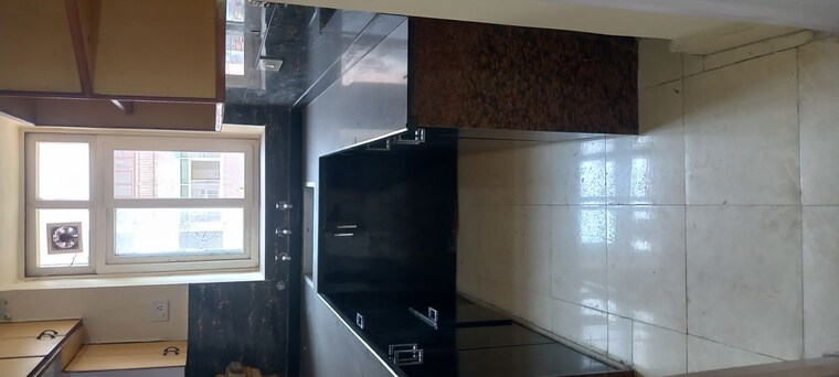Kitchen, ip extension 2 Bedroom 900 Sq.Ft. Apartment In Ip Extension Delhi 10411383