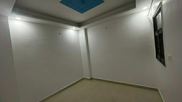 Room, mohan garden 3 Bedroom 1100 Sq.Ft. Builder Floor In Mohan Garden Delhi 10415401