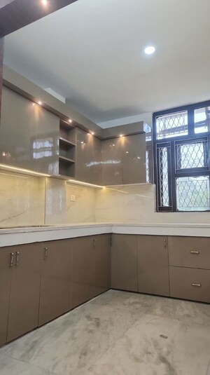 Kitchen in 1 BHK Builder Floor at Dilshad Plaza – for Rent