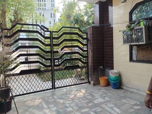 2 BHK Builder Floor – Exterior View View at Sector 37 - for Rent