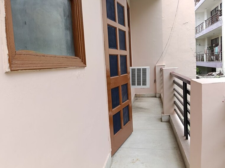 undefined, sector 23 2.5 Bedroom 1200 Sq.Ft. Villa In Sector 23 Gurgaon 10415505