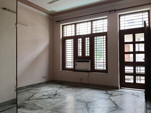 Room in 2.5 BHK Villa at Sector 23 – for Rent