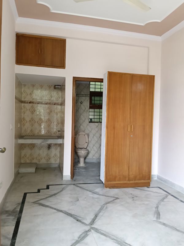 2.5 BHK +Villa For Rent in Sector 23