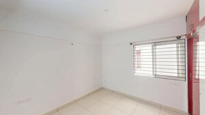 Room in 3 BHK Apartment at Modern Urbanest, Sarjapur Road – for Sale