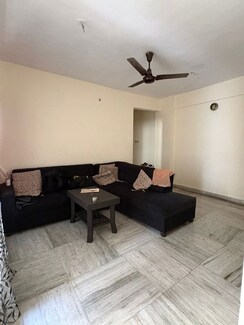2 BHK Apartment For Rent in Lake Palace