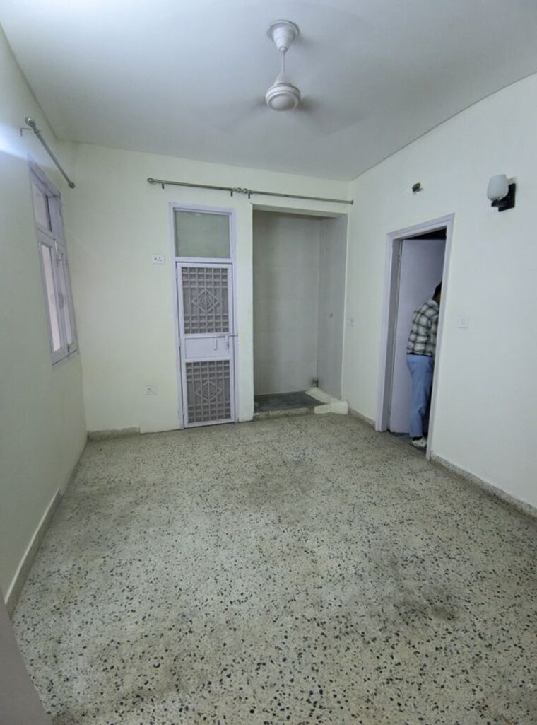 Room, eros-southend-apartments 2 Bedroom 827 Sq.Ft. Apartment In Charmwood Village Faridabad 10415539