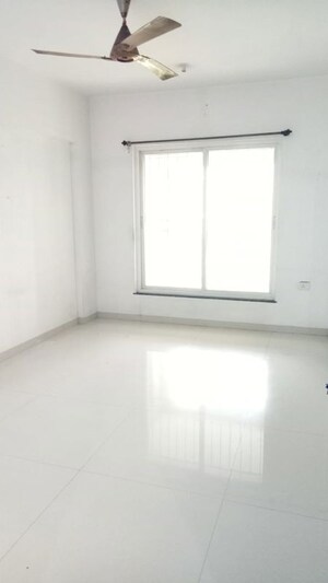 Room in 2 BHK Apartment at Essen Aishwaryam Comfort Phase-I, Akurdi – for Rent
