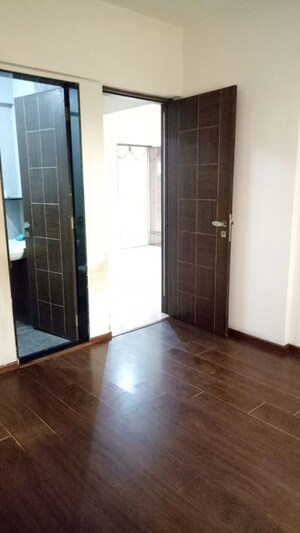 Room in 2 BHK Apartment at Essen Aishwaryam Comfort Phase-I, Akurdi – for Rent