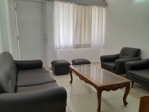 Team Area in 3 BHK Builder Floor at East Of Kailash – for Rent