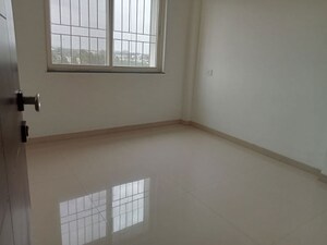 Room in 2 BHK Apartment at Essen Aishwaryam Comfort Phase-I, Akurdi – for Rent