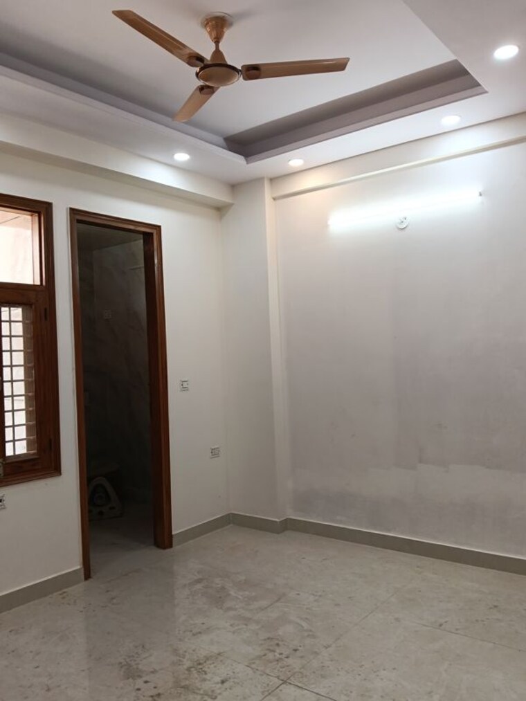 Room, rajendra nagar sector 2 3 Bedroom 130 Sq.Yd. Builder Floor In Rajendra Nagar Sector 2 Ghaziabad 10415548