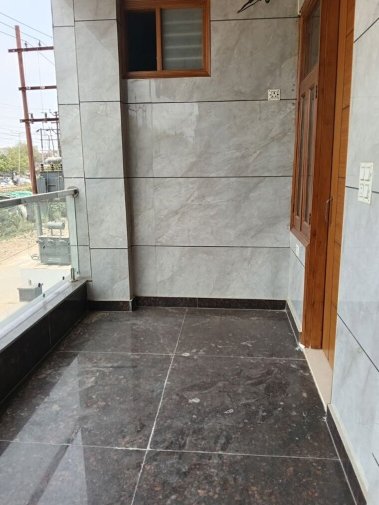 Bathroom, rajendra nagar sector 2 3 Bedroom 130 Sq.Yd. Builder Floor In Rajendra Nagar Sector 2 Ghaziabad 10415548