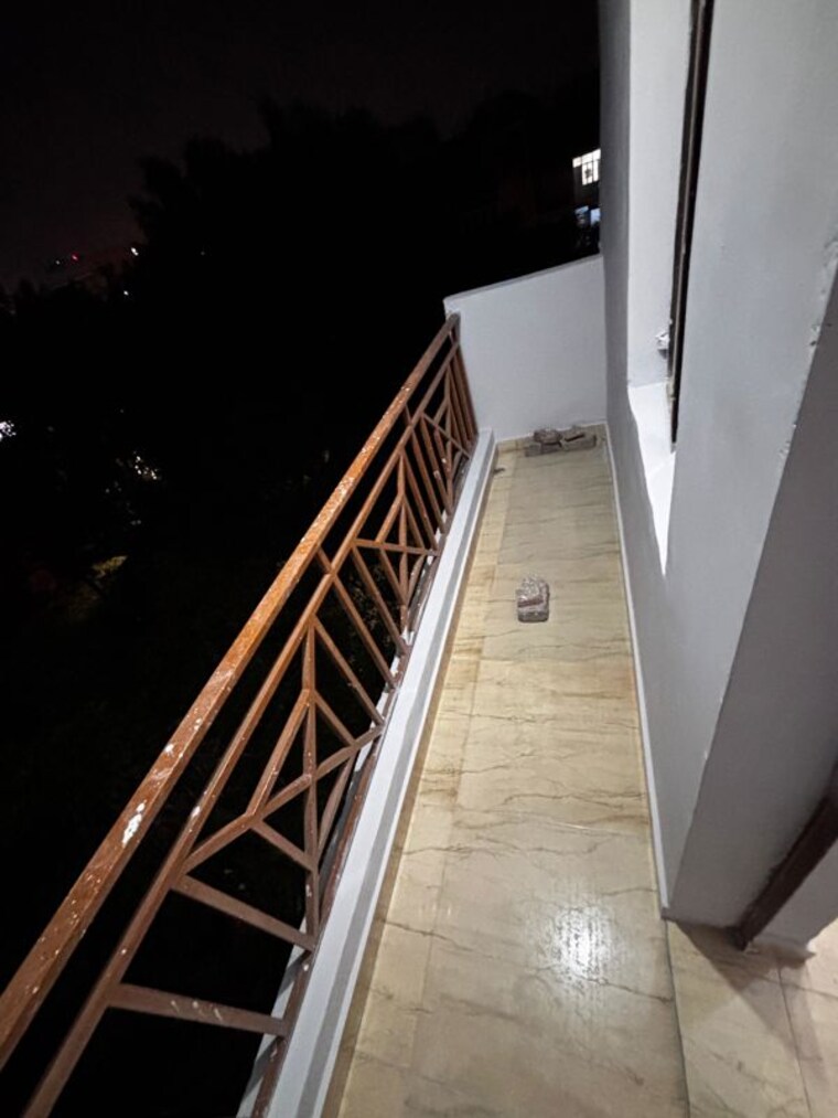 Balcony, khirki extension 1 RK 50 Sq.Yd. Builder Floor In Khirki Extension Delhi 10415459