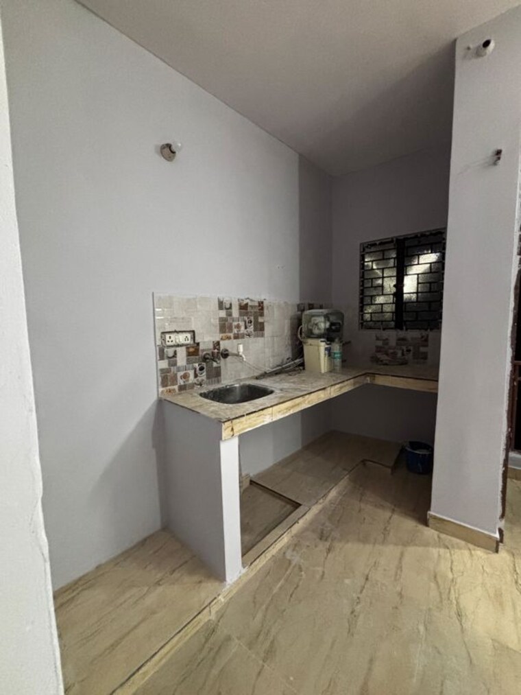 Kitchen, khirki extension 1 RK 50 Sq.Yd. Builder Floor In Khirki Extension Delhi 10415459