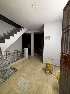 1 RK Builder Floor – Exterior View View at Khirki Extension - for Rent