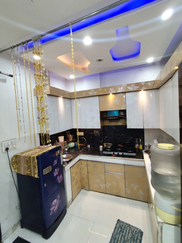Team Area, dwarka mor 3 Bedroom 1000 Sq.Ft. Builder Floor In Dwarka Mor Delhi 10415595