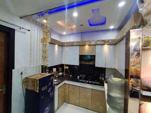 Team Area in 3 BHK Builder Floor at Dwarka Mor – for Rent