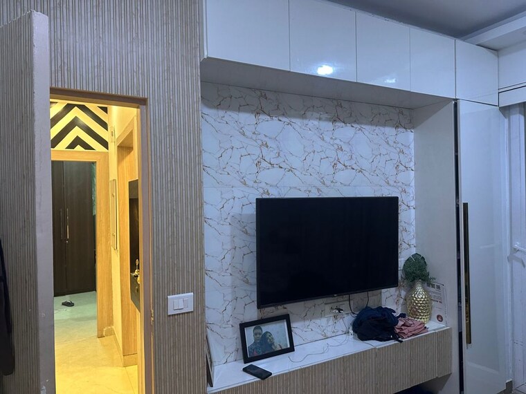 Master Bedroom, bptp-floors 3 Bedroom 1149 Sq.Ft. Builder Floor In Sector 70 Gurgaon 10415612