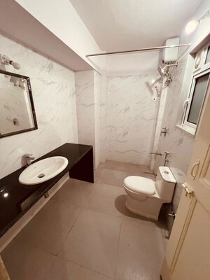 Team Area in 2 BHK Apartment at Navin Nagar – for Rent