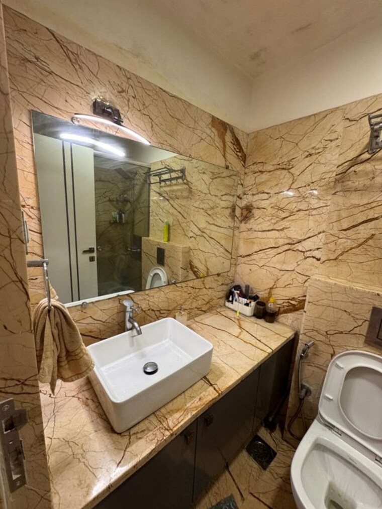 Bathroom, satellite-tower 3 Bedroom 1200 Sq.Ft. Apartment In Goregaon East Mumbai 10415633