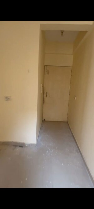 Room in 3 BHK Apartment at Conscient Habitat Residences, Sector 78 – for Sale