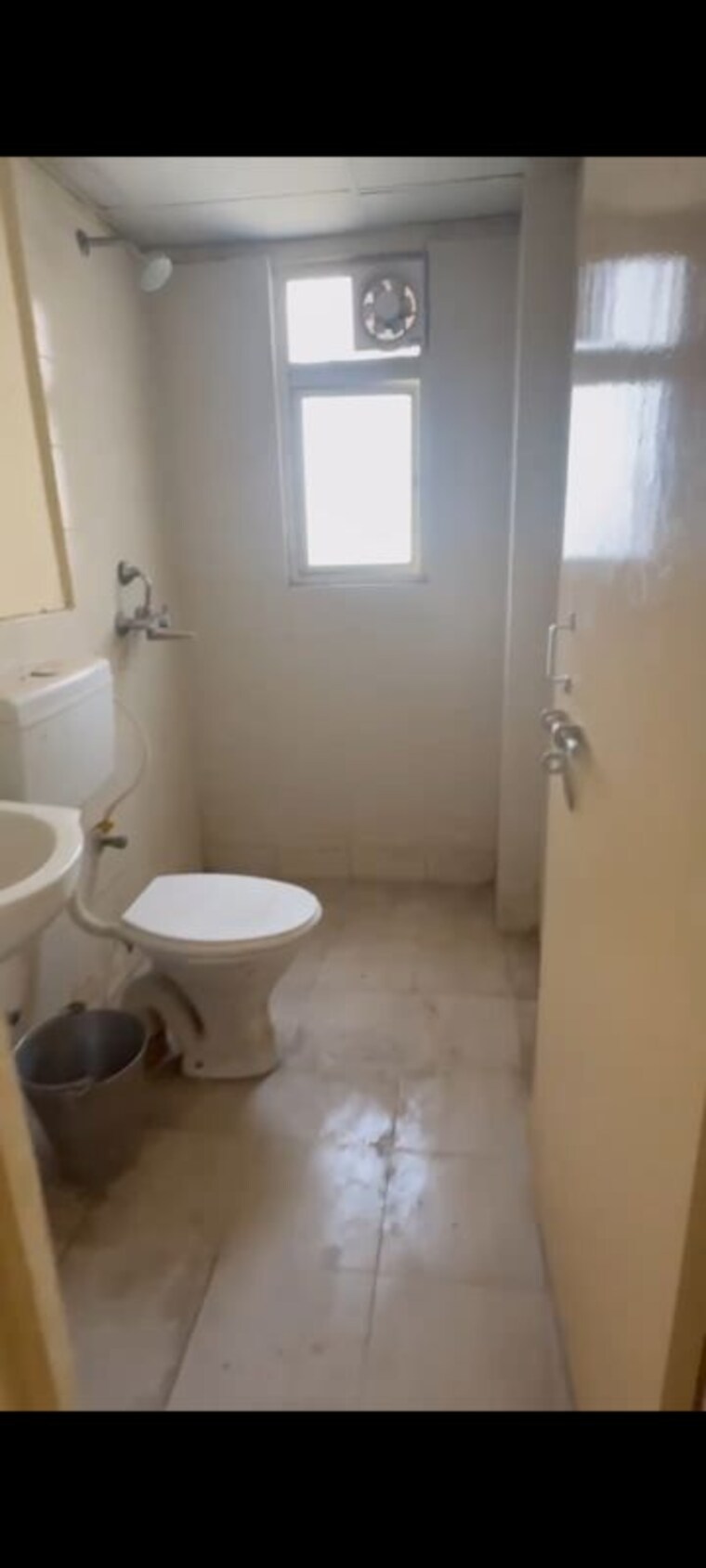 Bathroom, conscient-habitat-residences 3 Bedroom 878 Sq.Ft. Apartment In Sector 78 Faridabad 10415636