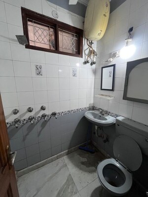 Bathroom in 3 BHK Apartment at Janakpuri – for Rent