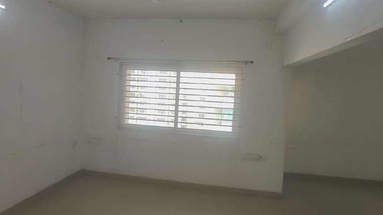 Room, gomti nagar Commercial Shop 4000 Sq.Ft. In Gomti Nagar Lucknow 10415628
