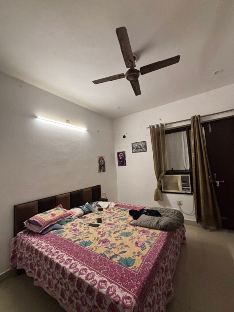 Bedroom, mayfield garden 2 Bedroom 1200 Sq.Ft. Builder Floor In Mayfield Garden Gurgaon 10415696
