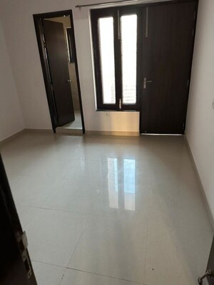 Room in 3 BHK Villa at Sector 88 – for Sale