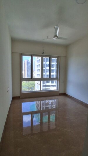 Room in 3 BHK Apartment at Upper East 97, Malad East – for Rent