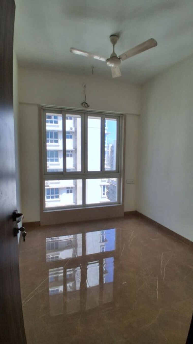 Room, upper-east-97 3 Bedroom 980 Sq.Ft. Apartment In Malad East Mumbai 10415712