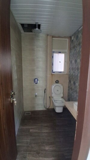 Bathroom in 3 BHK Apartment at Upper East 97, Malad East – for Rent
