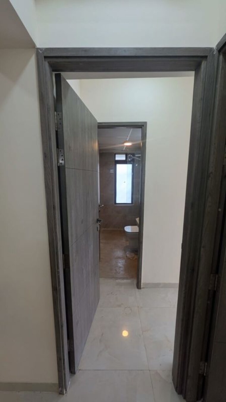 Attached Bathroom, im-applaud-38 2 Bedroom 950 Sq.Ft. Apartment In Goregaon East Mumbai 10410059