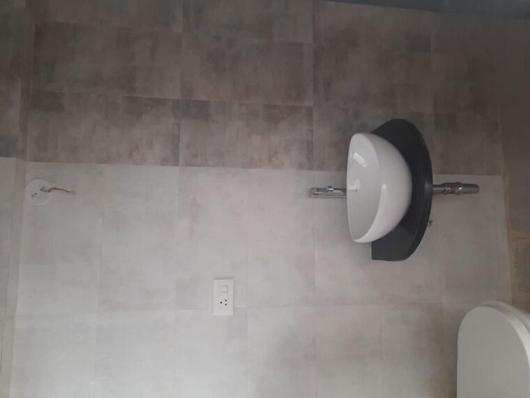 Bathroom, ideal colony 3 Bedroom 1500 Sq.Ft. Apartment In Ideal Colony Pune 10415749